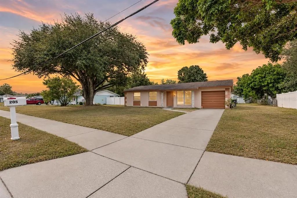 205 Miller Mac Road, APOLLO BEACH