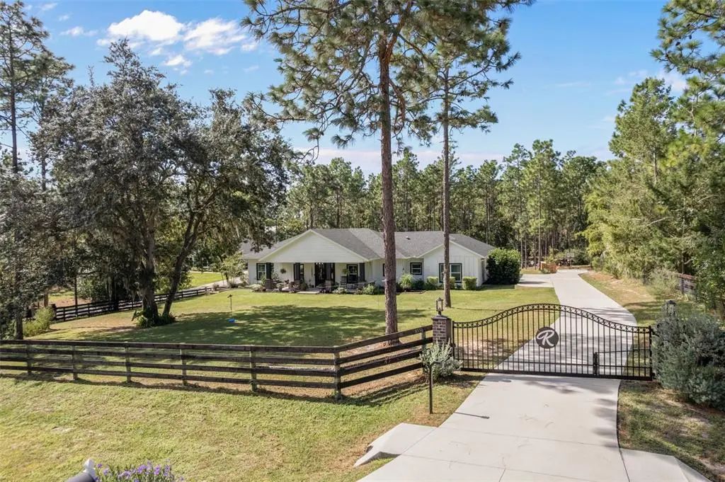 8556 County Road 243, WILDWOOD