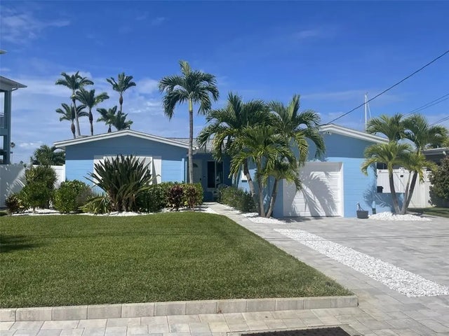 15906 Redington Drive, REDINGTON BEACH
