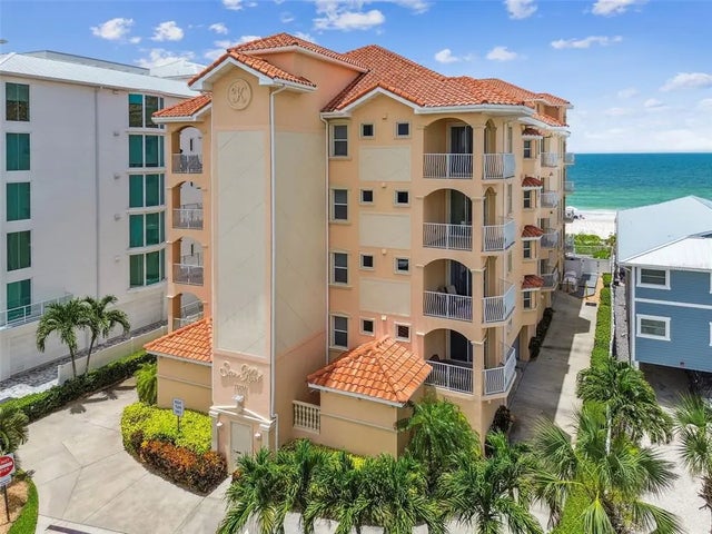 19820 Gulf Blvd 401, INDIAN SHORES
