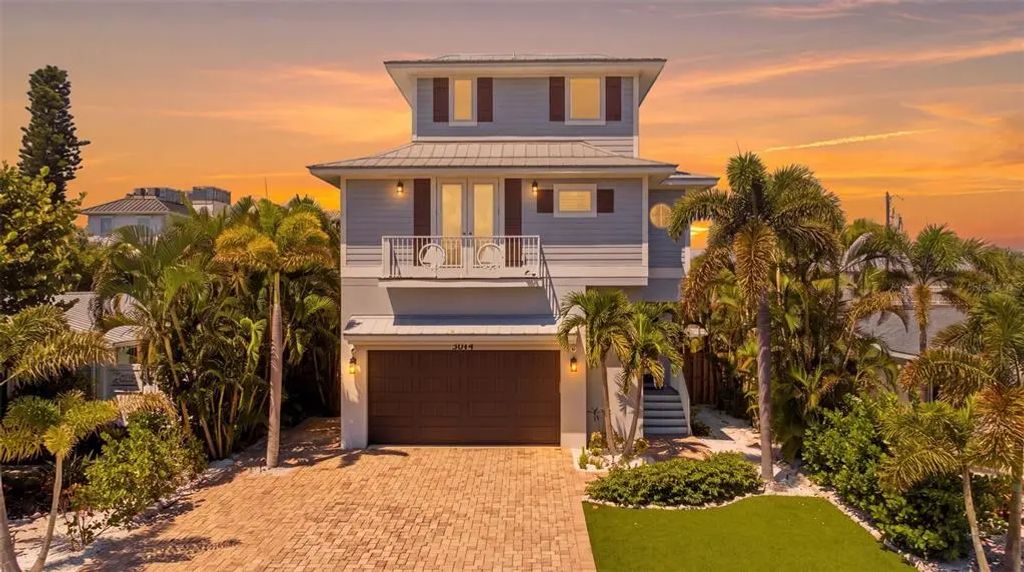 3014 Avenue E, BRADENTON BEACH