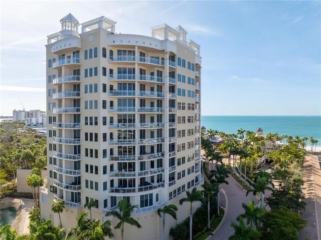 1300 Benjamin Franklin Drive 305, SARASOTA