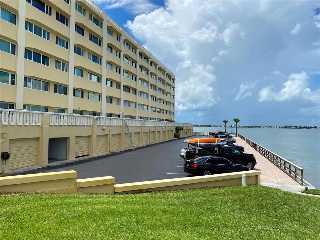 100 Bluff View Drive 603c, BELLEAIR BLUFFS