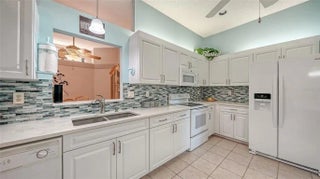 Gulf Shores Realty: 20 f6ed5e4441fa42eb197c6cf57ab736e6 s