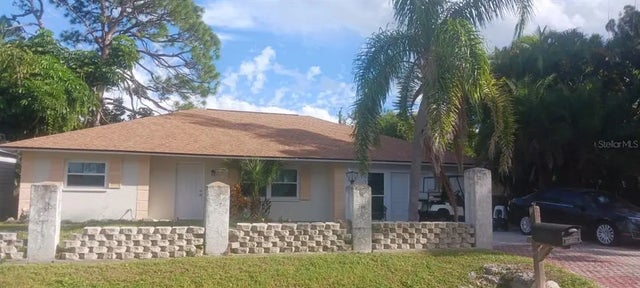 887 Leeward Road, VENICE