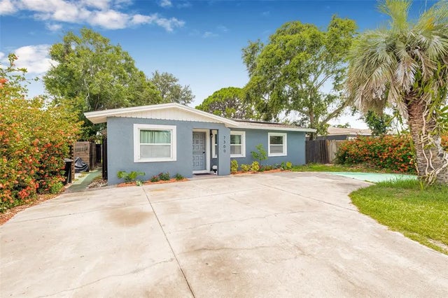 7300 38th Avenue N, ST PETERSBURG