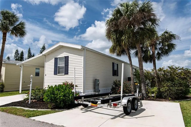 9 Holland Drive, PUNTA GORDA