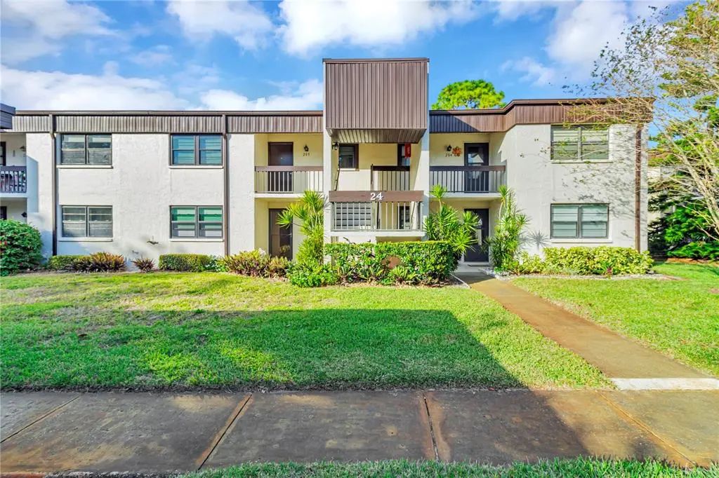 2400 Winding Creek Boulevard 24-203, CLEARWATER
