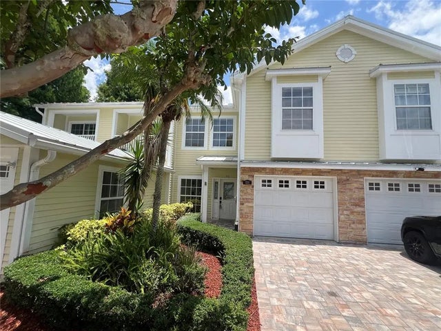 930 Woodbridge Ct, SAFETY HARBOR