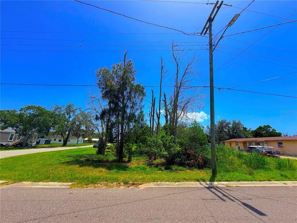 925 Grand Avenue, SEBRING