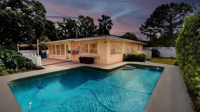 1618 Tuscola Road, CLEARWATER