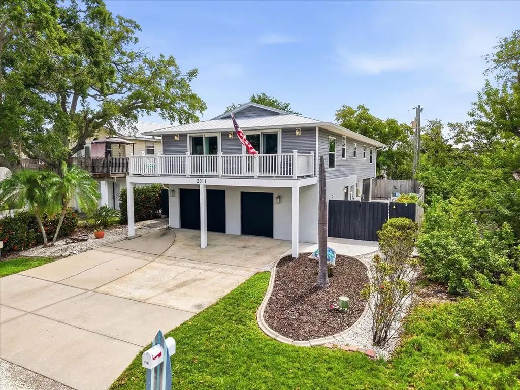 2811 Avenue C, HOLMES BEACH