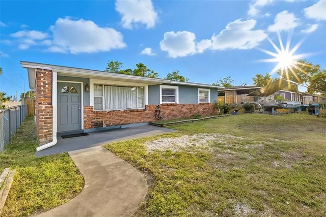 319 E 119th Avenue, TAMPA
