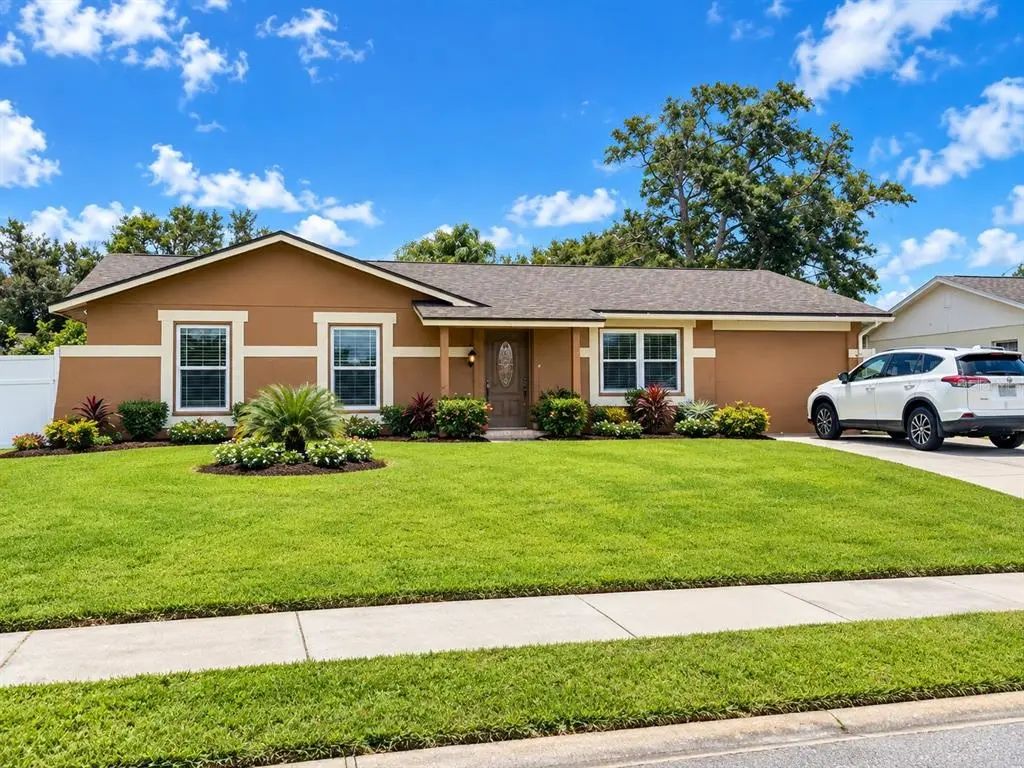 4011 Westminster Drive, SARASOTA