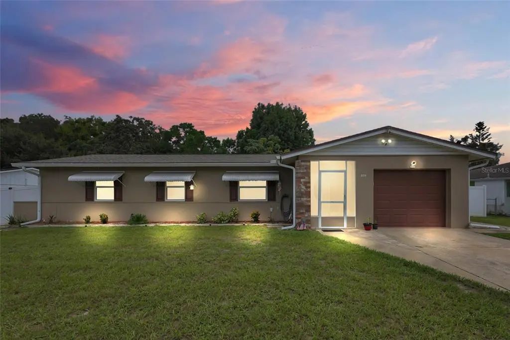 2031 Jefferson Avenue, DELTONA