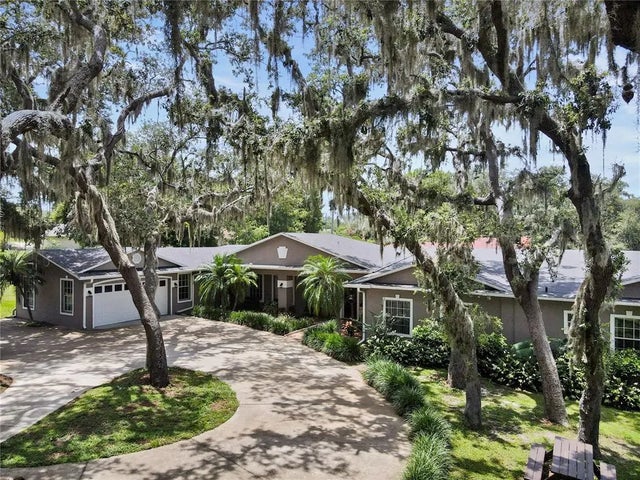 81 N Carol Avenue, MASCOTTE