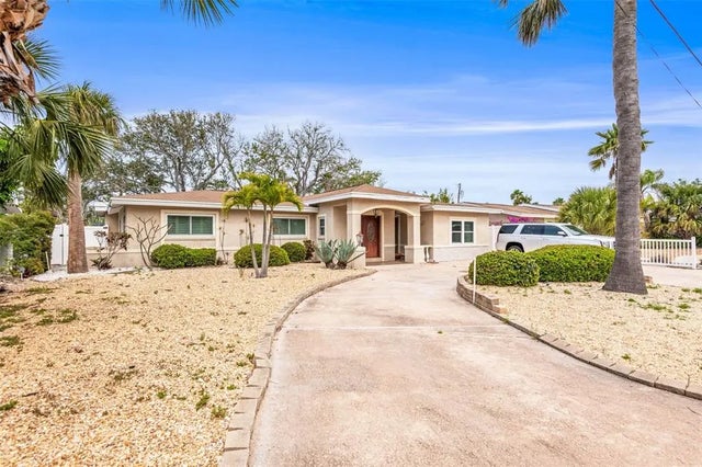 2490 E Vina Del Mar Boulevard, ST PETE BEACH