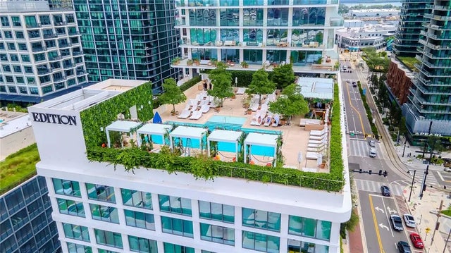 1000 Water Street 1402, TAMPA