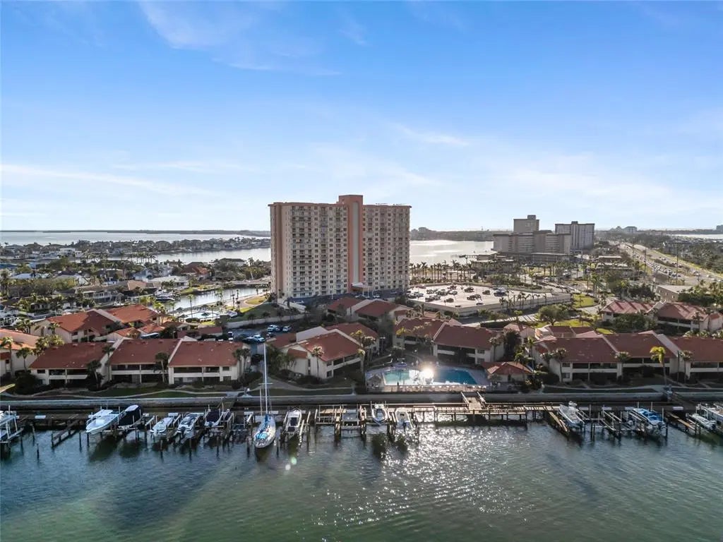 4900 Brittany Drive S 1011, ST PETERSBURG