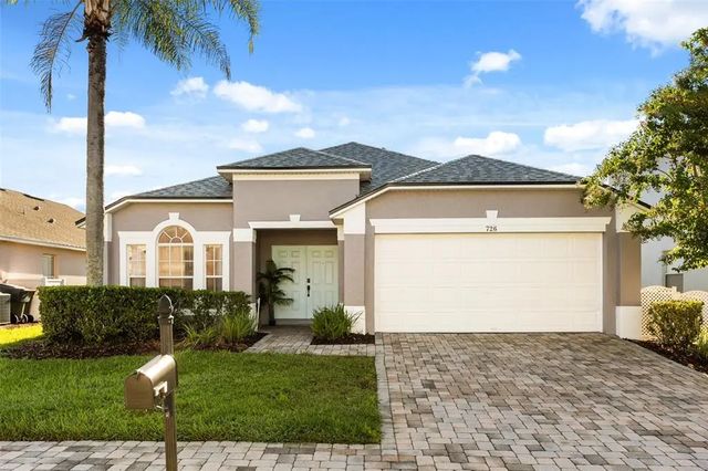726 Kildrummy Drive, DAVENPORT