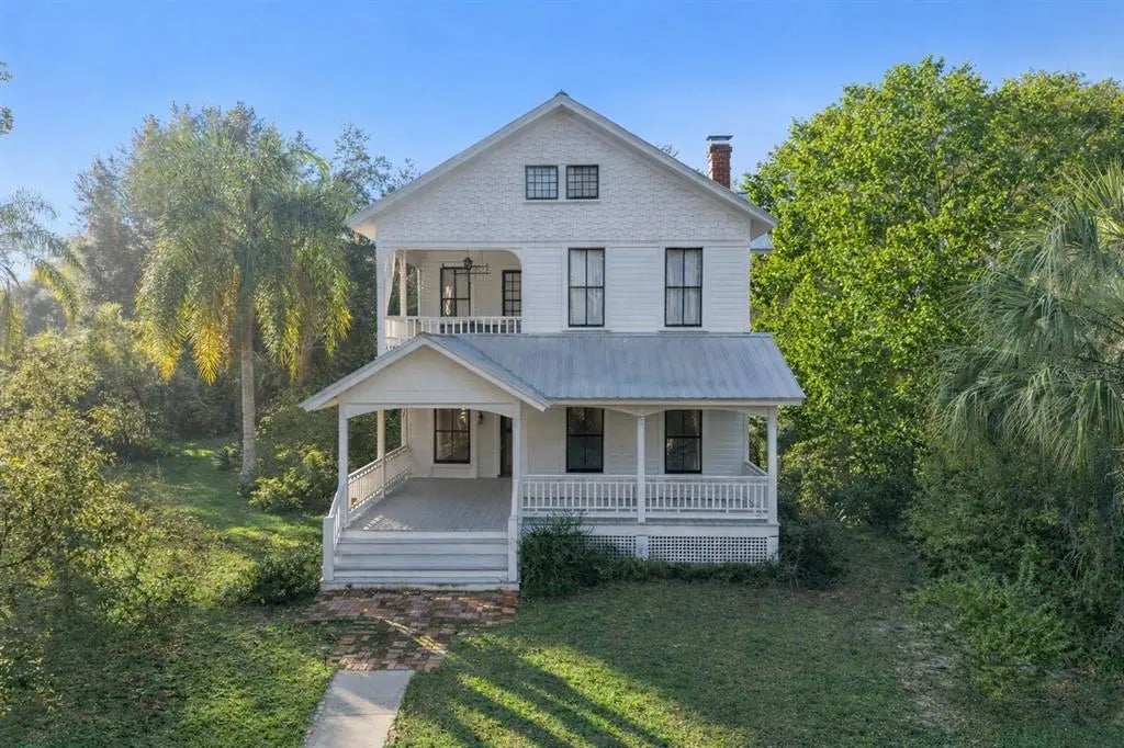 316 North Lakeview Drive, LAKE HELEN