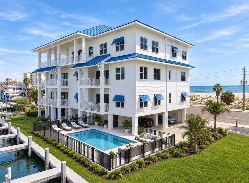 13655 Gulf Boulevard 401, MADEIRA BEACH