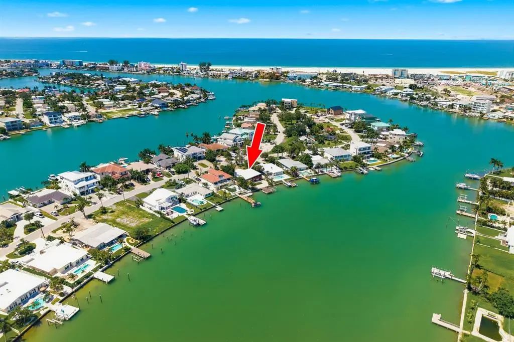 31 Dolphin Drive, TREASURE ISLAND