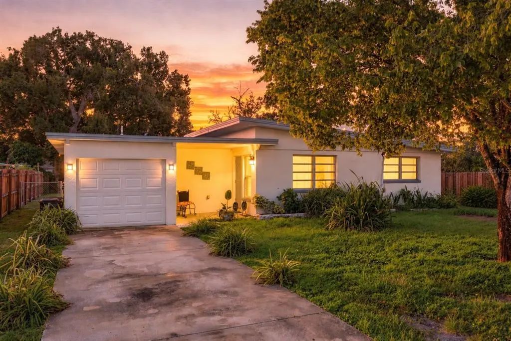10594 104th Avenue, LARGO