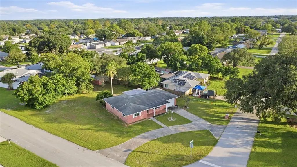 1115 Eagles Nest Avenue, DELTONA