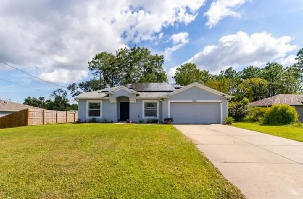 9401 N Pineview Way, CITRUS SPRINGS