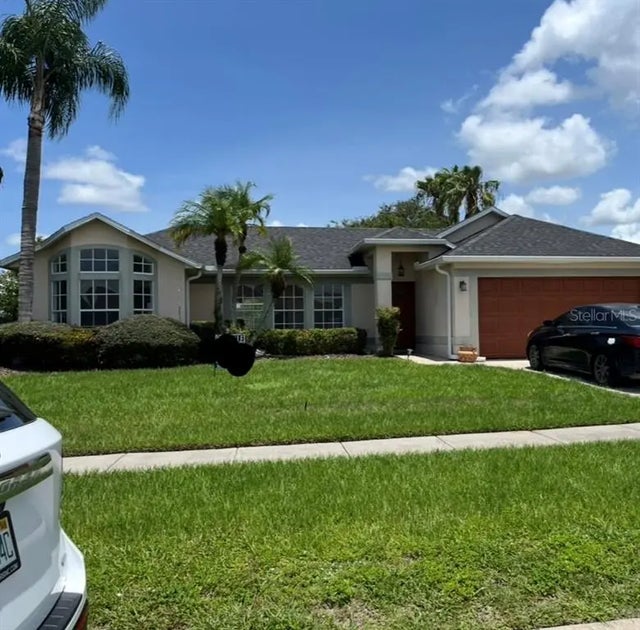 2421 Queenswood Circle, KISSIMMEE