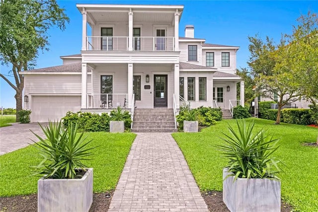 5811 Mariner Street, TAMPA