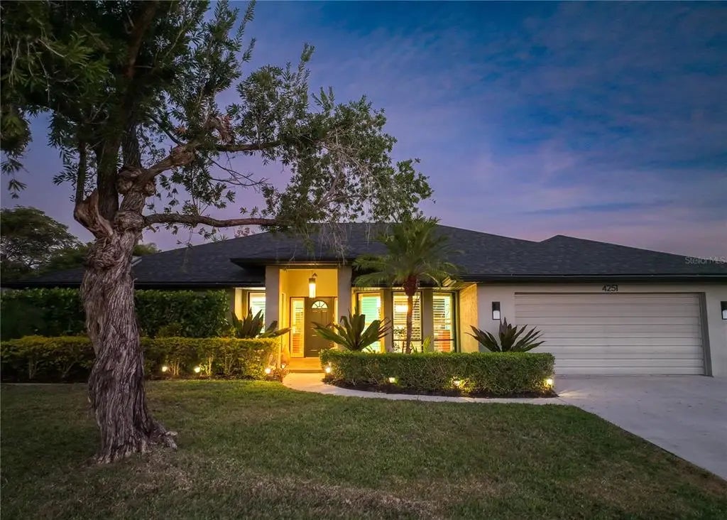 4251 Pasadena Circle, SARASOTA