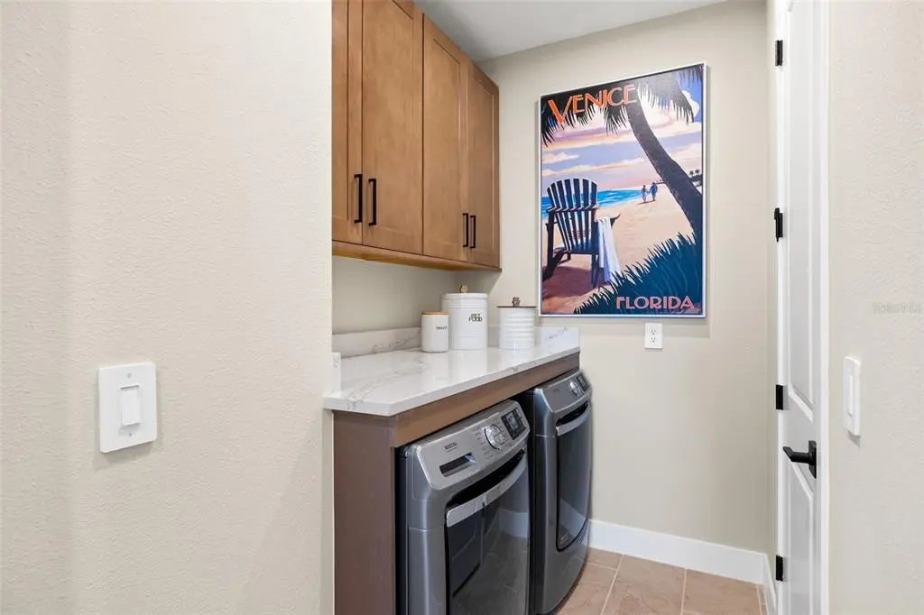 Gulf Shores Realty: 33 668cfba516d2f52137616ee6790b18aa l