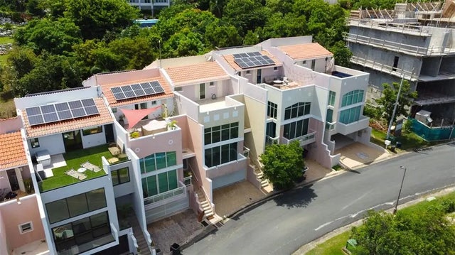 Shell Castle Club 4, HUMACAO