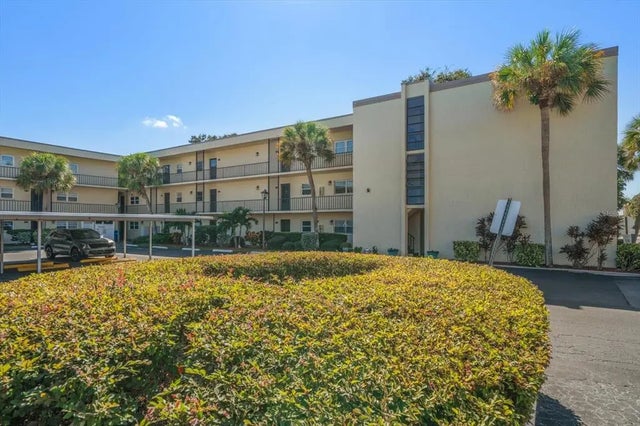 11485 Oakhurst Road 1100-206, LARGO
