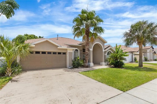 3016 Samosa Hill Circle, CLERMONT