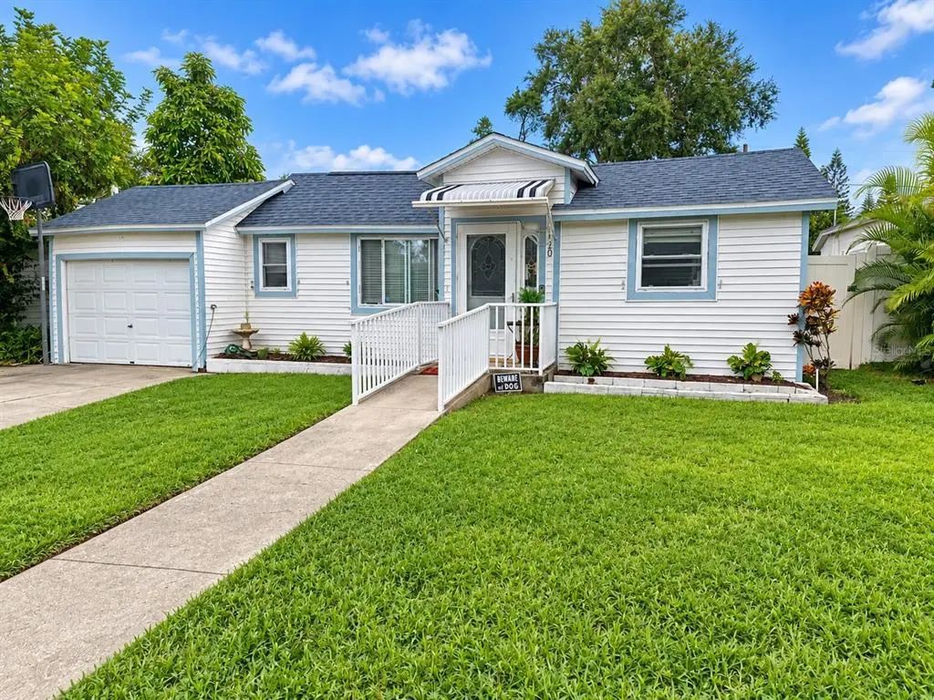 520 14th Avenue Nw, LARGO