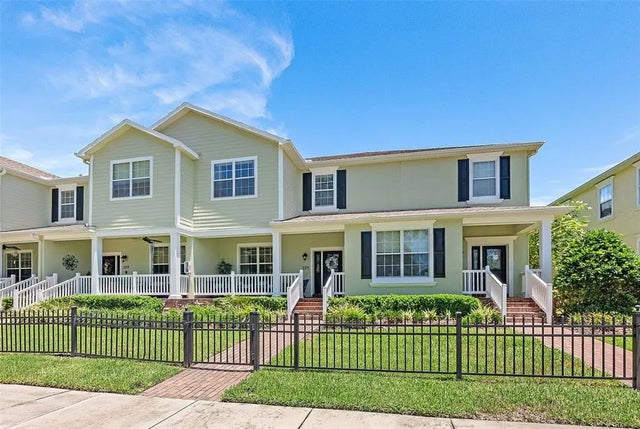 225 49th Avenue N, ST PETERSBURG