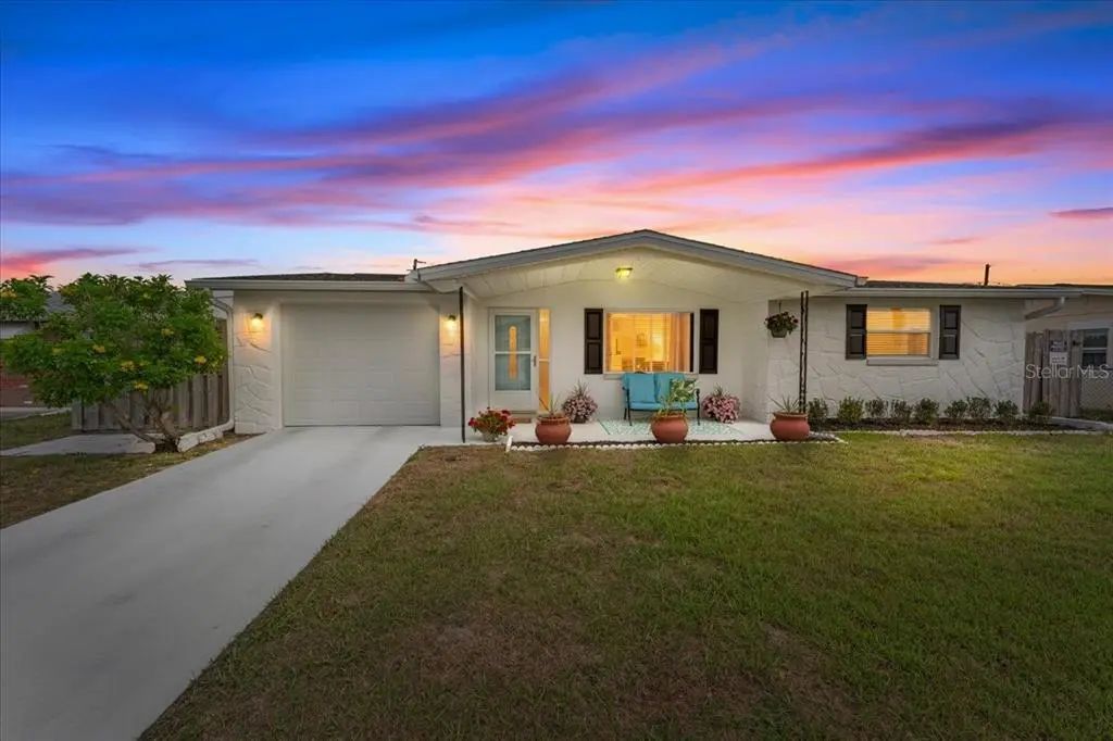 3731 Elmwood Drive, HOLIDAY
