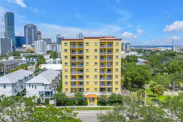 316 8th Street S 204, ST PETERSBURG