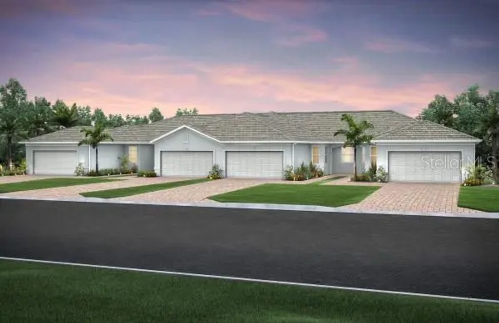 27117 Clam Shell Court, ENGLEWOOD