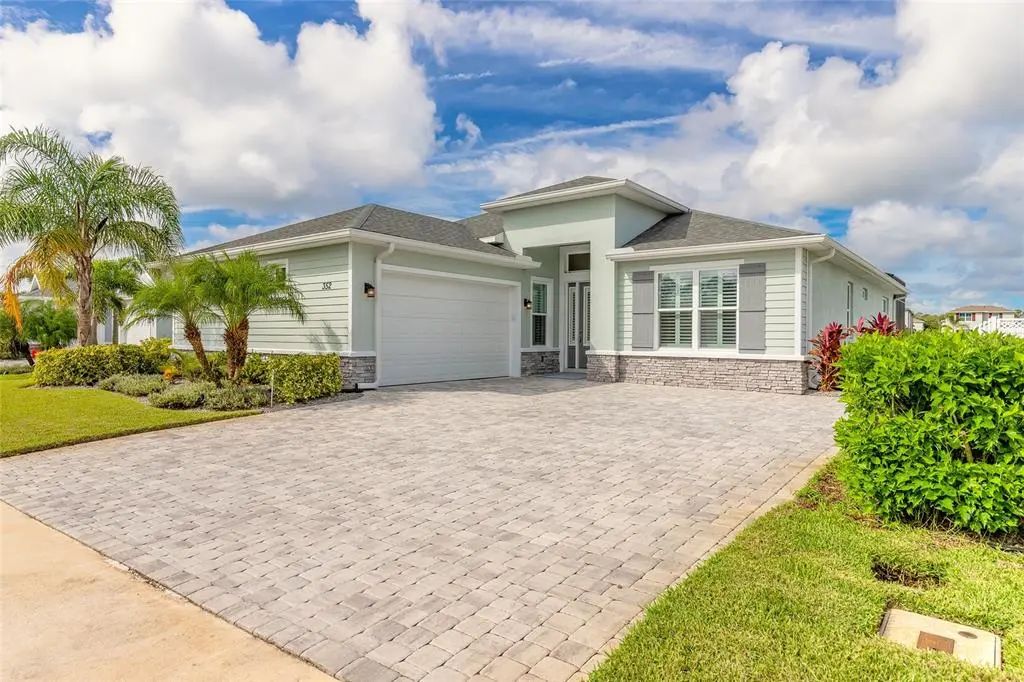 352 Venetian Palms Boulevard, NEW SMYRNA BEACH