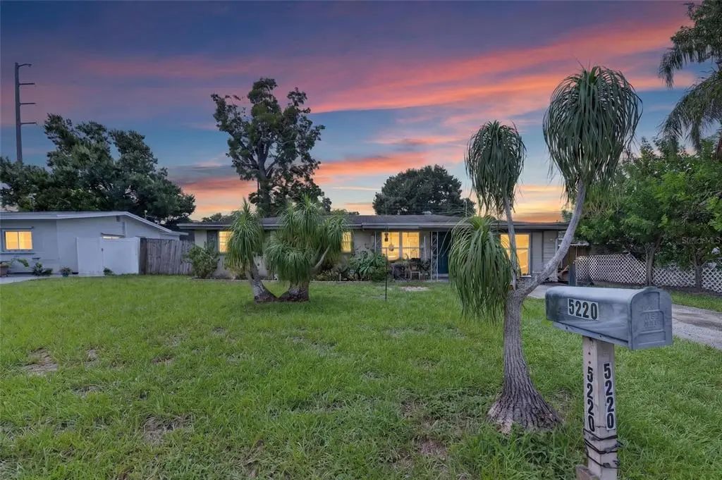 5220 55th Avenue N, ST. PETERSBURG