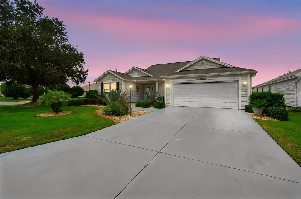 633 Cokesbury Drive, THE VILLAGES