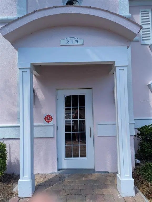213 Seahorse Drive Se C, ST PETERSBURG