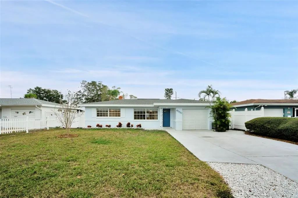 4550 16th Avenue N, ST. PETERSBURG