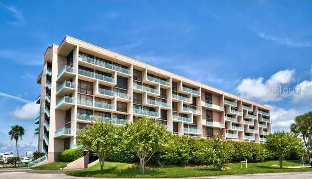 1 Key Capri 211w, TREASURE ISLAND