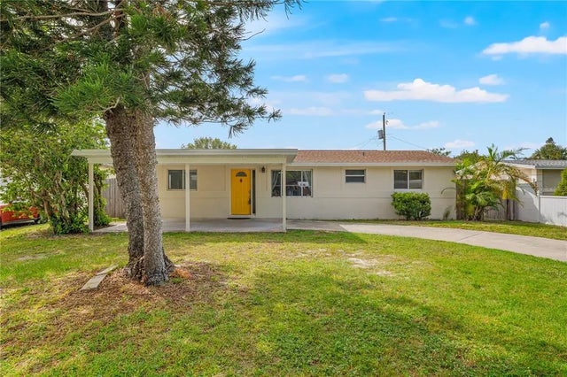 5624 63rd Street N, ST PETERSBURG