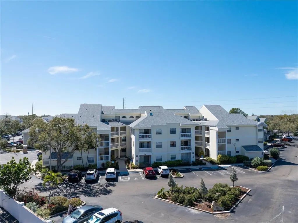 6931 Stones Throw Circle N 5302, ST PETERSBURG